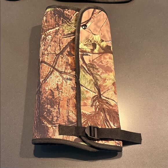 Corduroy rattlers brand gaiters NWOT with Primos hunting calls - Picture 5 of 11